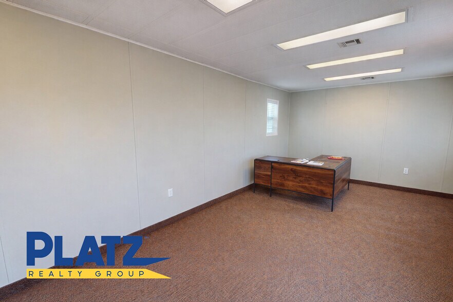 More Photos Of 6436 Belmont Ave, Girard Storefront Retail Office For Lease