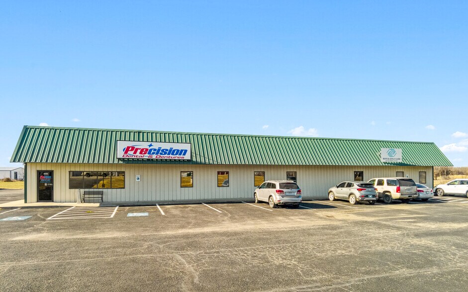 More Photos Of 1419 N Main St, Jay Storefront For Sale