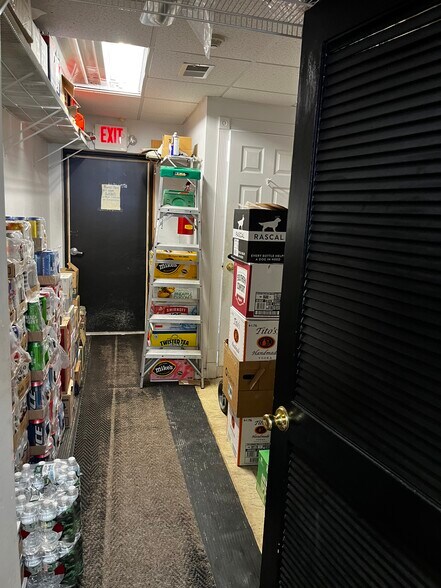 More Photos Of 1313-1323 Bound Brook Rd, Middlesex Freestanding For Lease