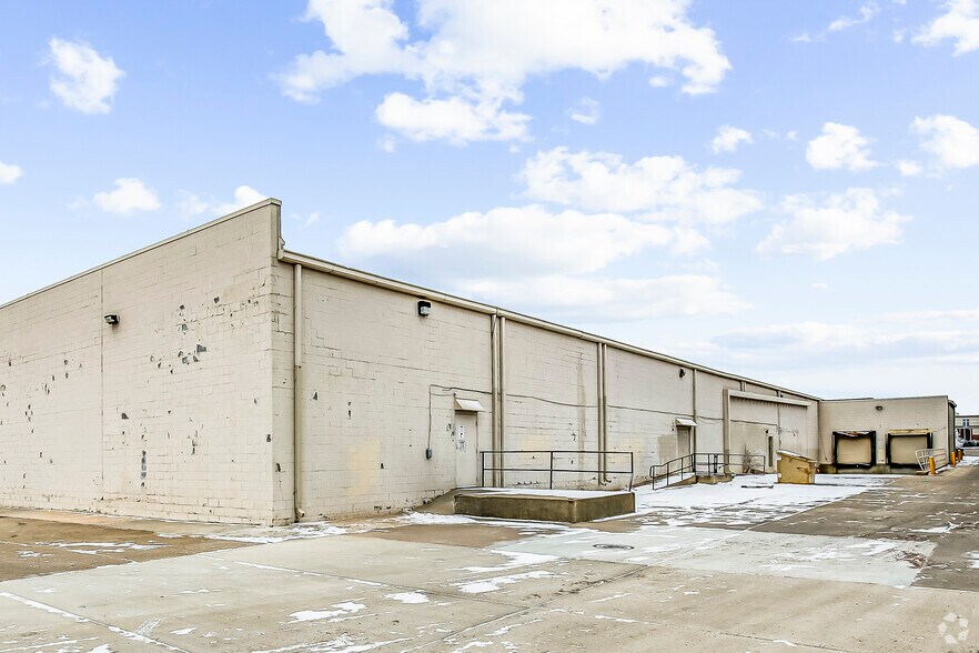 More Photos Of 1505-1601 Kansas Ave, Liberal Unknown For Lease