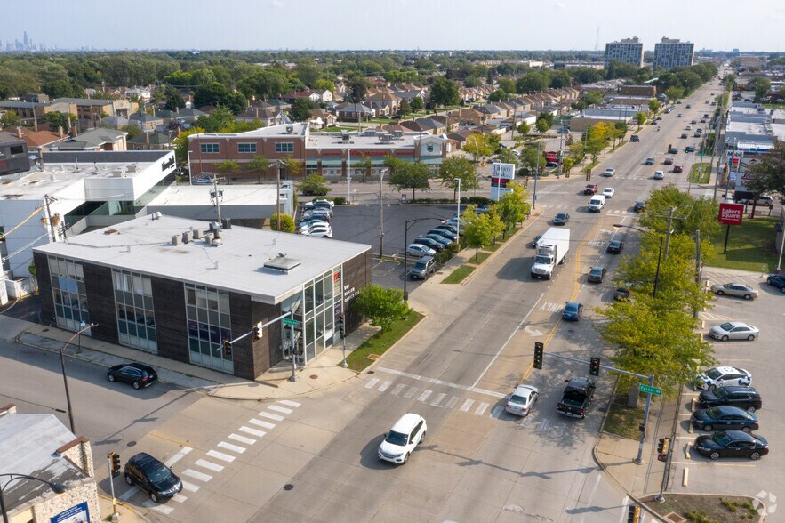 More Photos Of 5151 N Harlem Ave, Chicago Medical For Sale