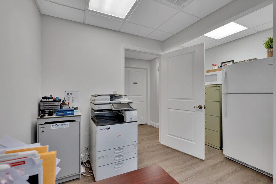 More Photos Of 776-780 Commons Way, Toms River Office For Sale