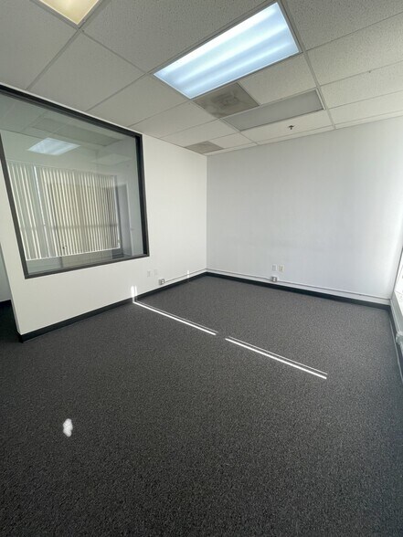 More Photos Of 5500-5510 S Soto St, Vernon Warehouse For Sale