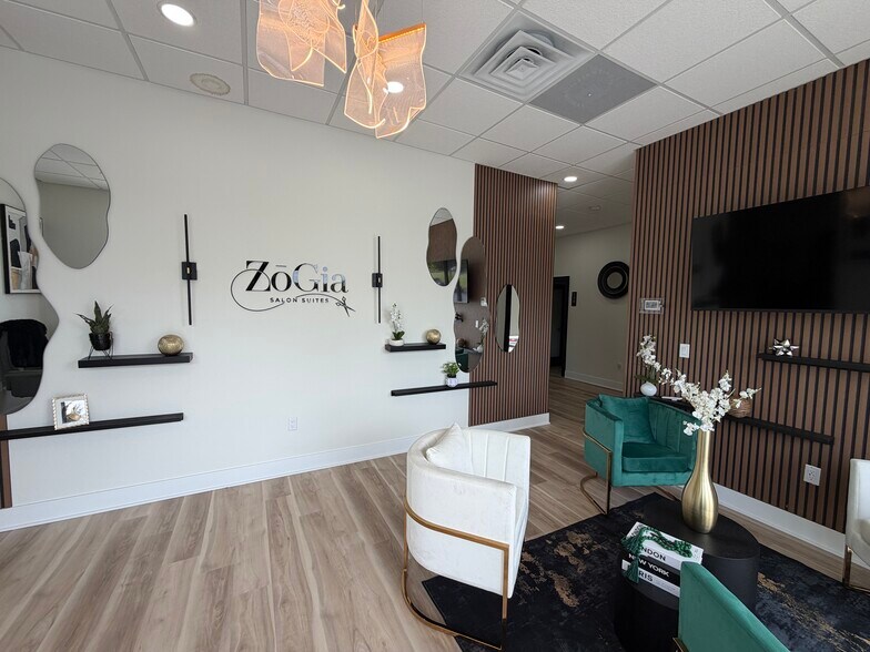 More Photos Of 5770 Peachtree Industrial Blvd, Norcross Storefront For Lease