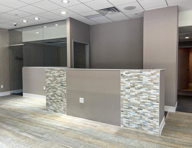More Photos Of 101 1st Ave SW, Rochester Hotel For Lease
