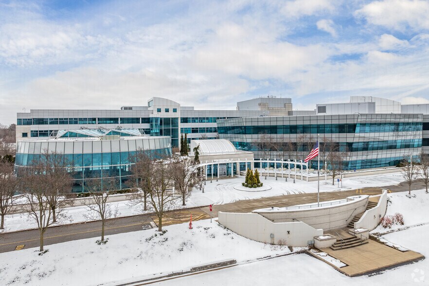 Primary Photo Of 6300 Wilson Mills Rd, Mayfield Village Office For Sale