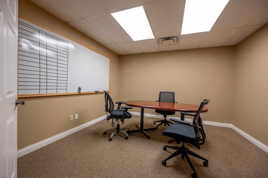 More Photos Of 7775 Cooper Rd, Montgomery Office For Lease