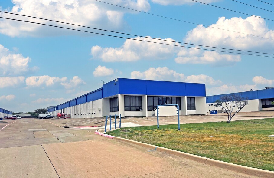 More Photos Of 1220 Texan Trl, Grapevine Warehouse For Lease