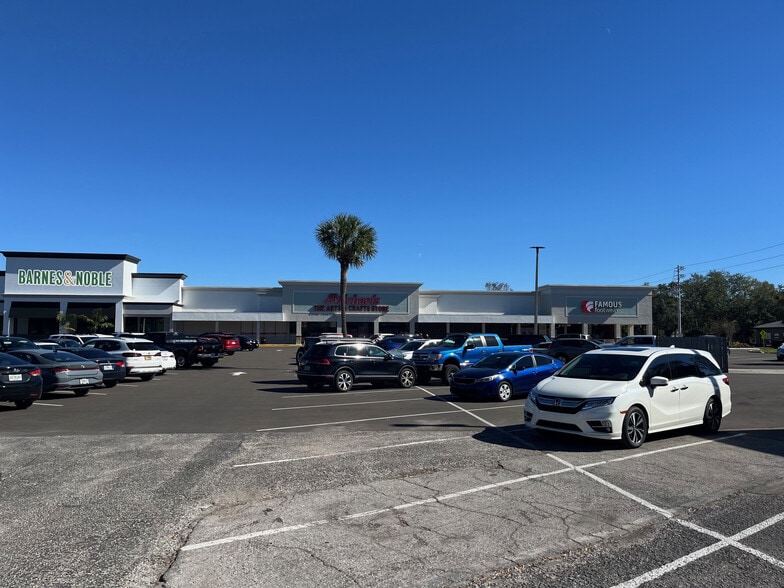 More Photos Of 33507-33675 US Hwy 19 N, Palm Harbor Unknown For Lease