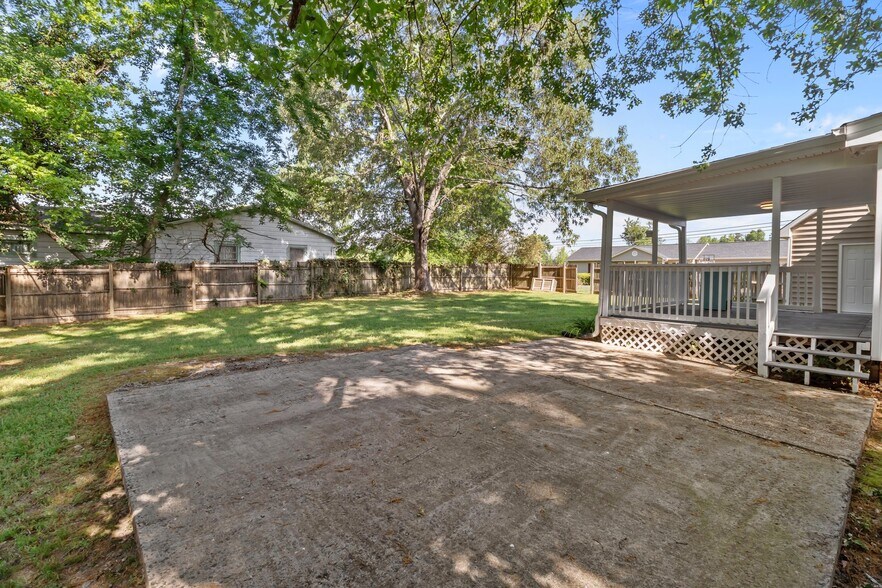 More Photos Of 319 N Central Ave, Locust Office Residential For Sale