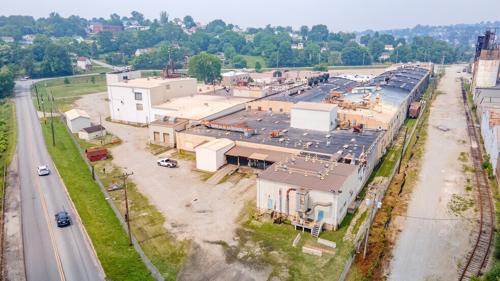 More Photos Of 251 W Wylie Ave, Washington Warehouse For Lease