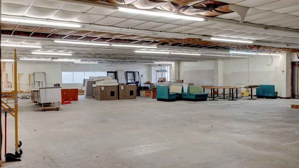 More Photos Of 2015 Payne st, Tell City Light Distribution For Sale