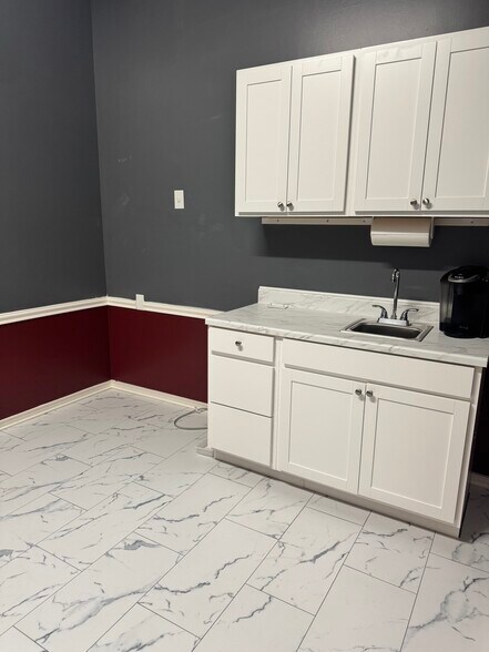 More Photos Of 5113 Sr 674, Wimauma Office For Lease