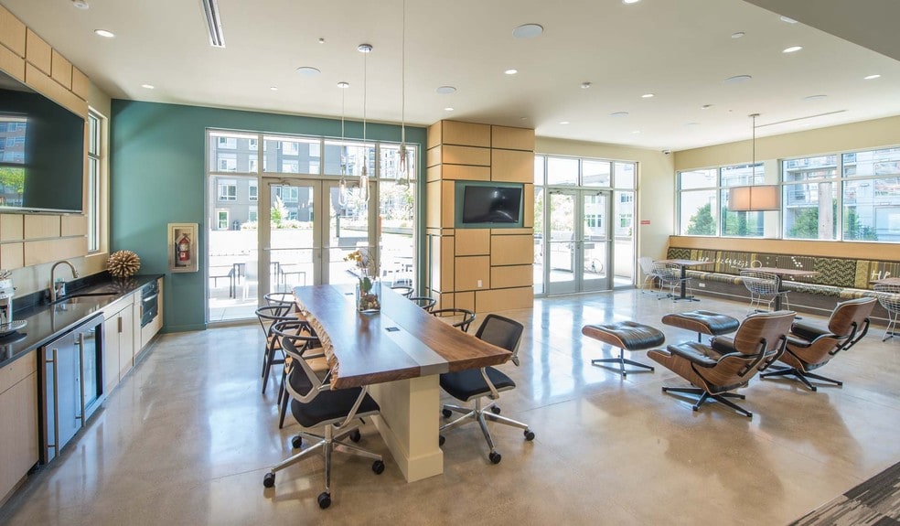 More Photos Of 2900 1st Ave, Seattle Apartments For Lease