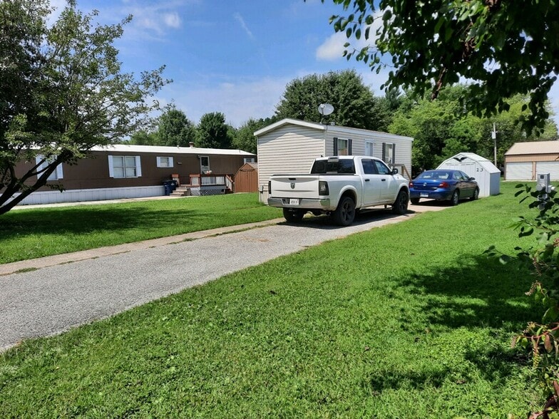 More Photos Of 321 N All Seasons Rd, Geff Manufactured Housing Mobile Home Park For Sale