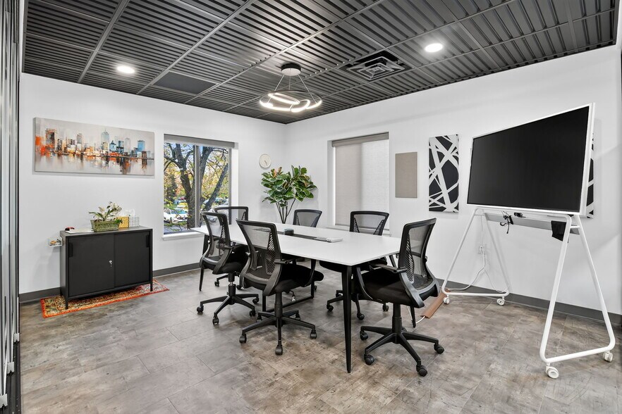 More Photos Of 363 New Britain Rd, Berlin Office For Sale