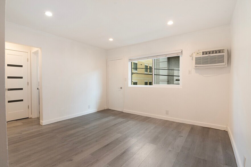 More Photos Of 514 S Mariposa Ave, Los Angeles Apartments For Sale