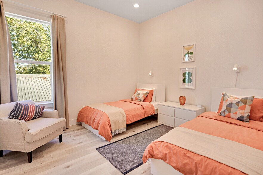 More Photos Of , Houston Multifamily For Sale