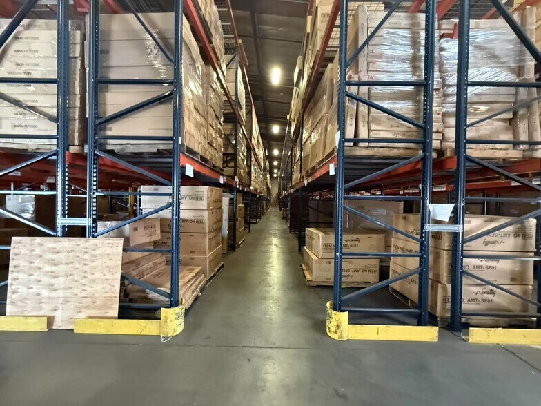 More Photos Of 15929-15939 E Valley Blvd, City Of Industry Warehouse For Lease