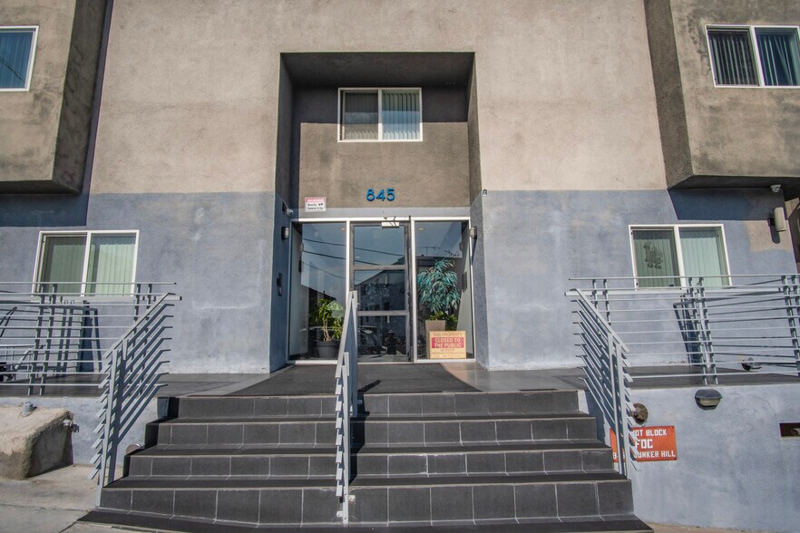 More Photos Of 845 Bunker Hill Ave, Los Angeles Apartments For Sale