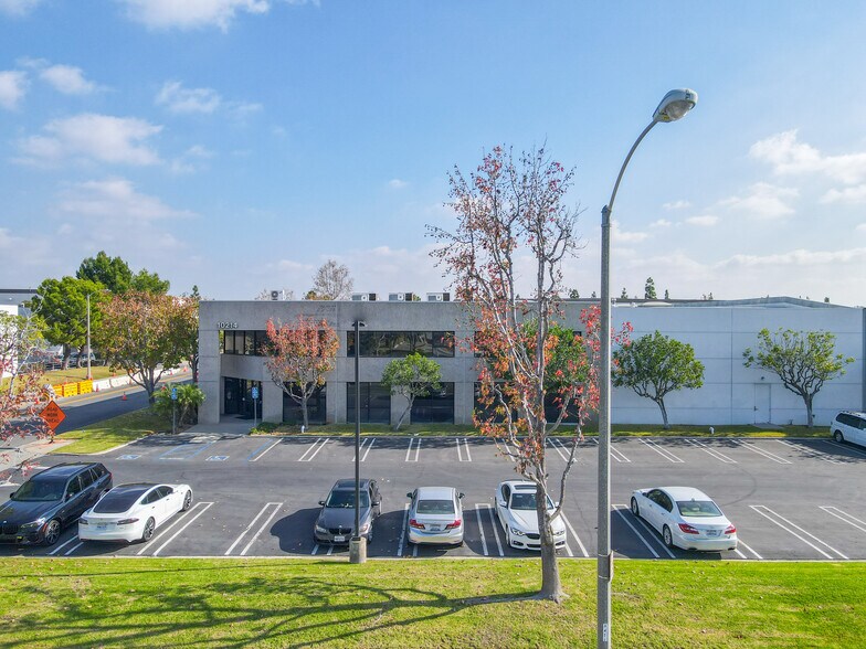 More Photos Of 10214 Norwalk Blvd, Santa Fe Springs Warehouse For Sale