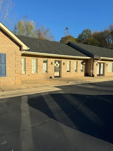 More Photos Of 512 Klumac Rd, Salisbury General Retail For Sale