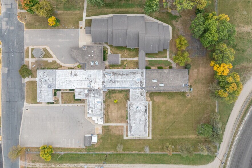 More Photos Of 411 7th Ave NW, Arlington Skilled Nursing Facility For Sale