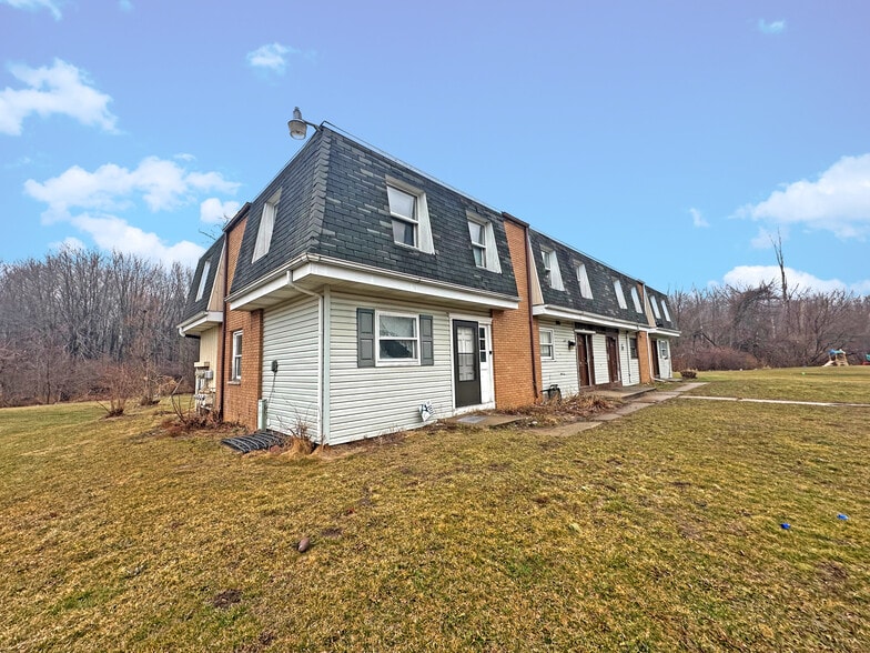 More Photos Of 5056 N Pawnee Trl, La Porte Apartments For Sale