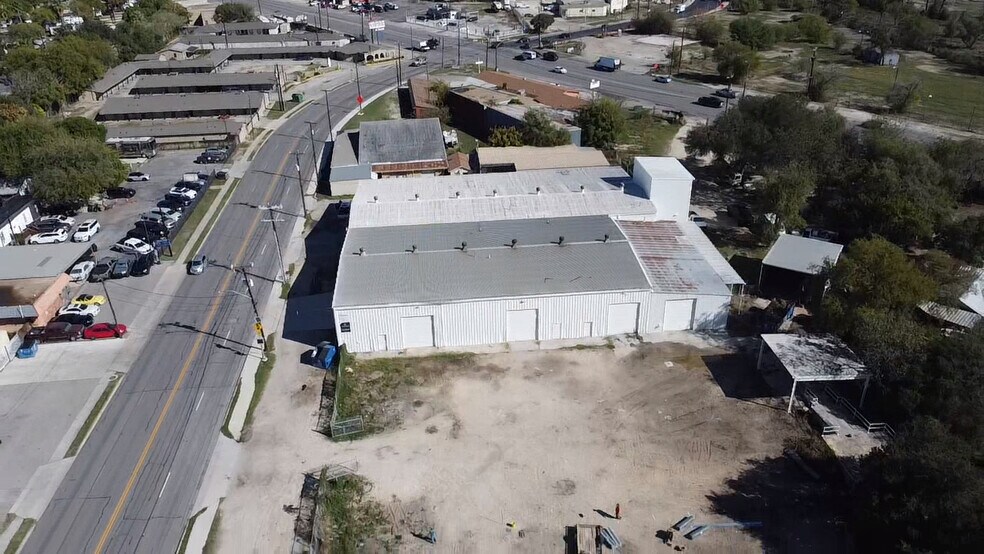 More Photos Of 2833 Roosevelt Ave, San Antonio Industrial For Lease