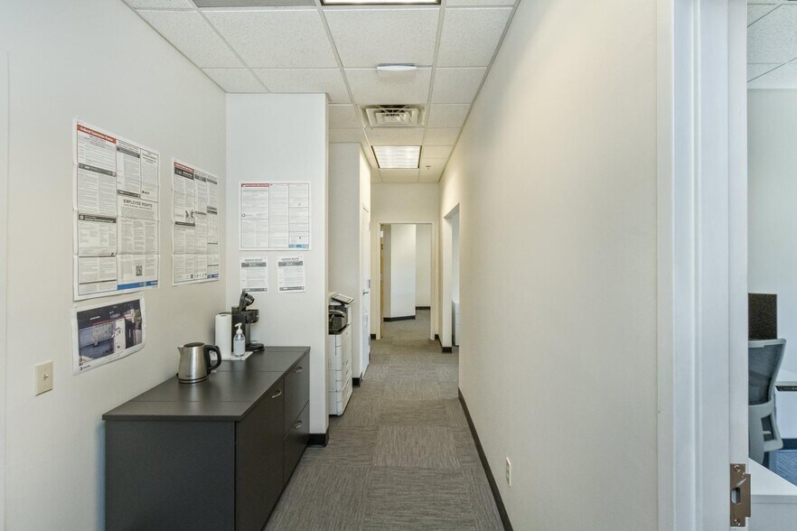 More Photos Of 56 College St, Asheville Office For Lease
