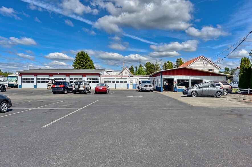 More Photos Of 5214 Guide Meridian, Bellingham Auto Repair For Sale