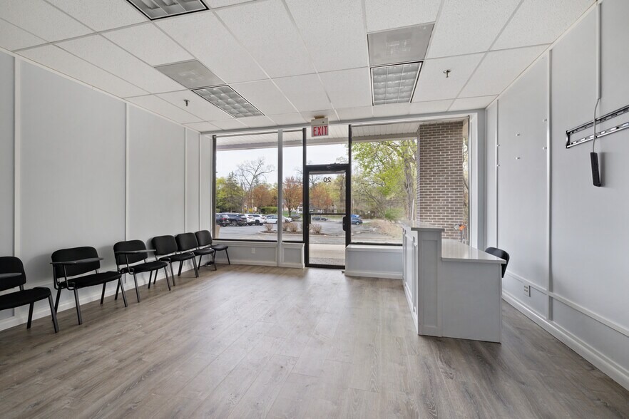More Photos Of 20 Rt-59, Suffern Freestanding For Lease