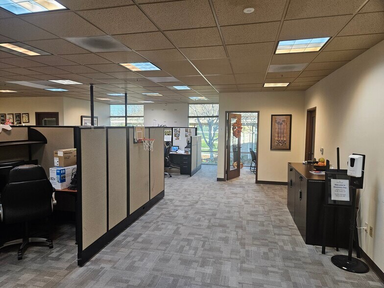 More Photos Of 1406 Blue Oaks Blvd, Roseville Medical For Lease