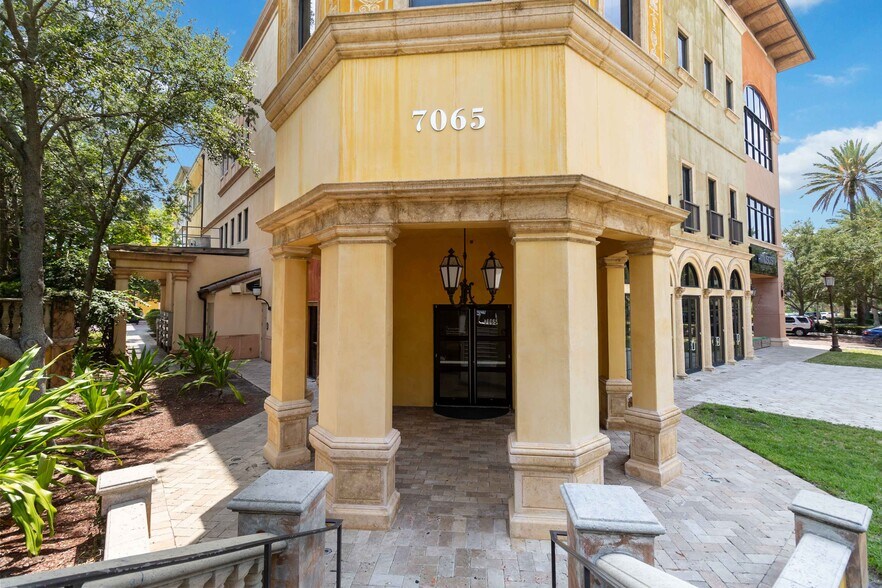 More Photos Of 7065 Westpointe Blvd, Orlando Medical For Sale