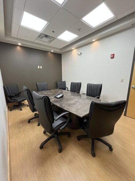 More Photos Of 189 N Main St, Middleton Office For Lease