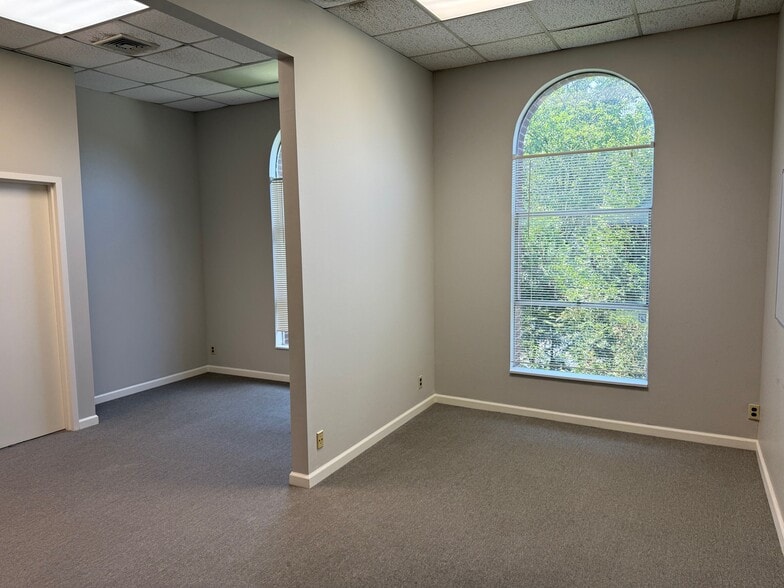 More Photos Of 66 Broad St, Stamford Office For Lease