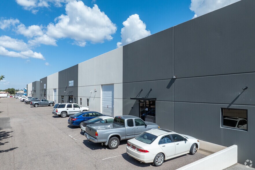 More Photos Of 400 S Hudiburg Cir, Oklahoma City Warehouse For Lease