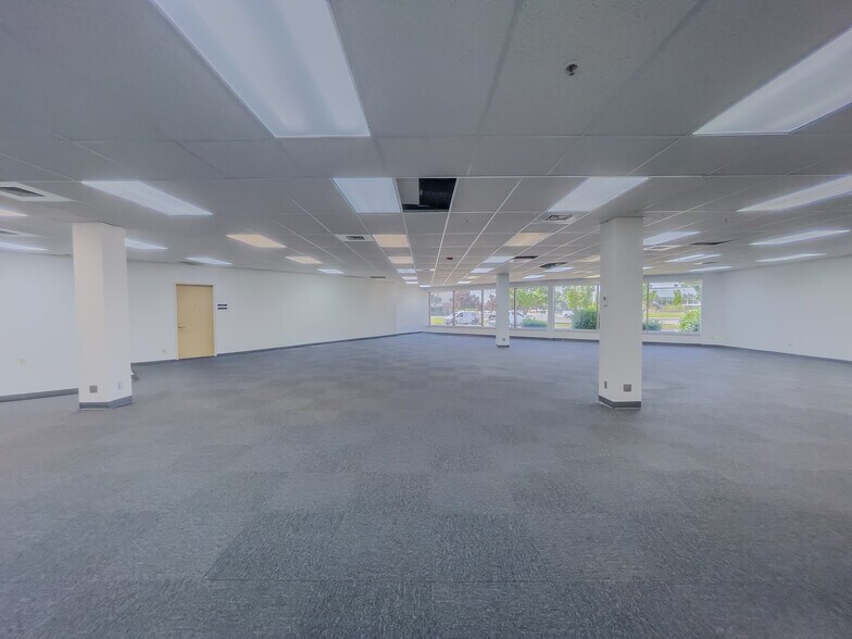 More Photos Of 2425 Stevens Center Pl, Richland Office For Lease