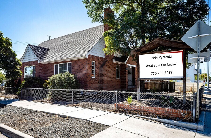 Primary Photo Of 444 Pyramid Way, Sparks Medical For Lease