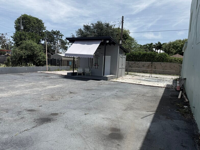 More Photos Of 620 Dixie Highway Hwy, Lake Worth Beach Land For Lease