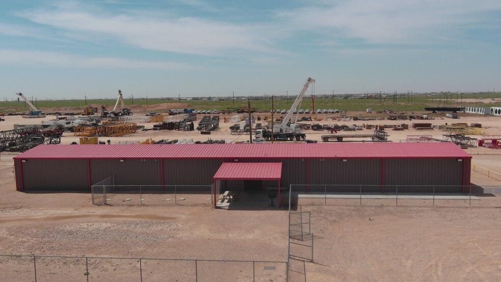 More Photos Of 8211 E County Road 62, Midland Warehouse For Sale