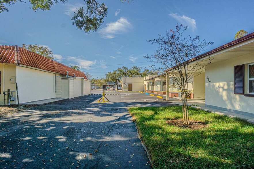 More Photos Of 556-558 Clearwater Largo Rd, Largo Apartments For Lease