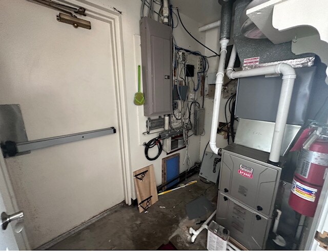 More Photos Of 565 Main St, Wellsville Office For Sale