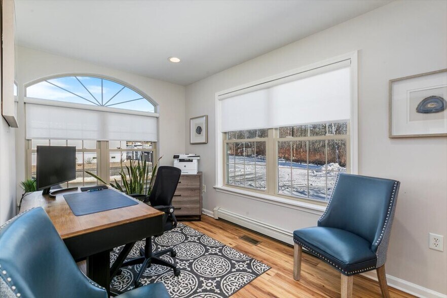 More Photos Of 3201 Lafayette Rd, Portsmouth Office For Sale