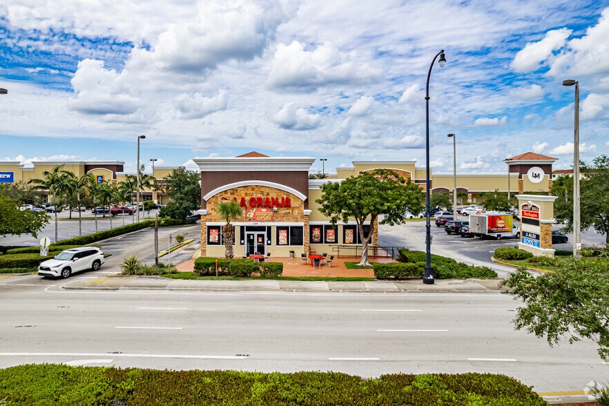 More Photos Of 3201-3383 N State Road 7, Lauderdale Lakes Unknown For Lease