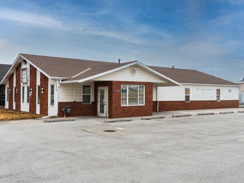 Primary Photo Of 1604 2nd Ave, Council Bluffs Office For Sale