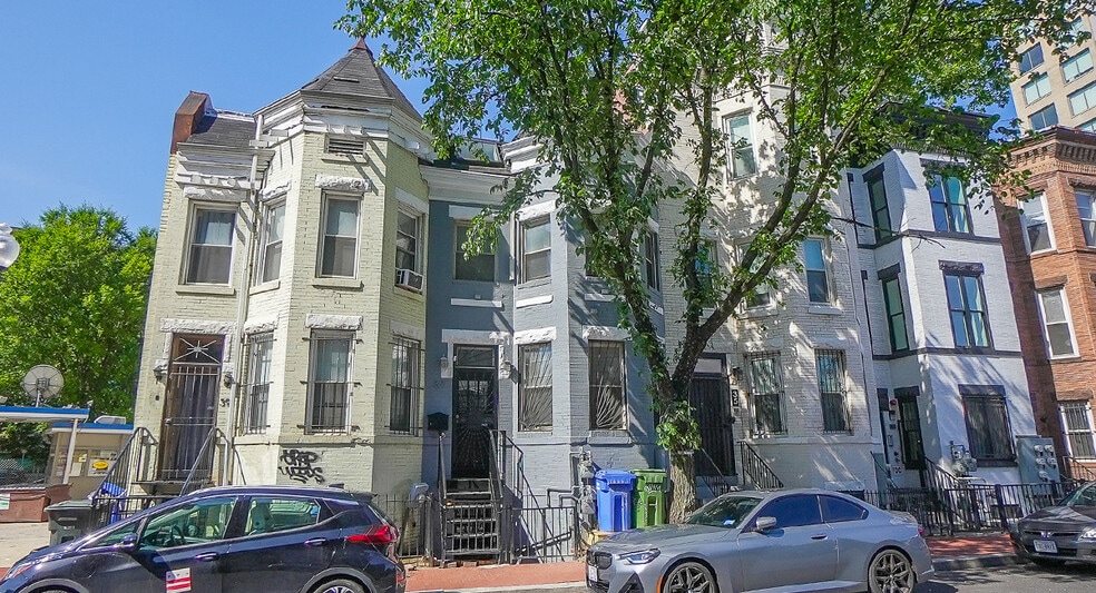 More Photos Of 37 Florida Ave NE, Washington Office For Sale