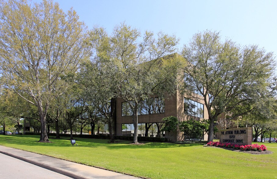 More Photos Of 10701 Corporate Dr, Stafford Office For Lease