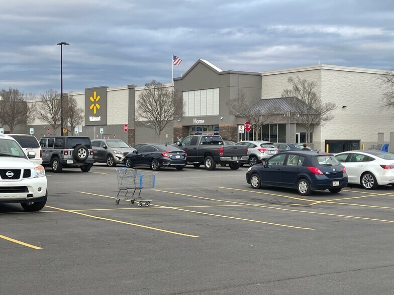 More Photos Of 5230-5250 Windward Pky, Alpharetta Unknown For Lease