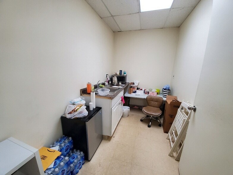 More Photos Of 280 N Central Ave, Hartsdale Medical For Lease